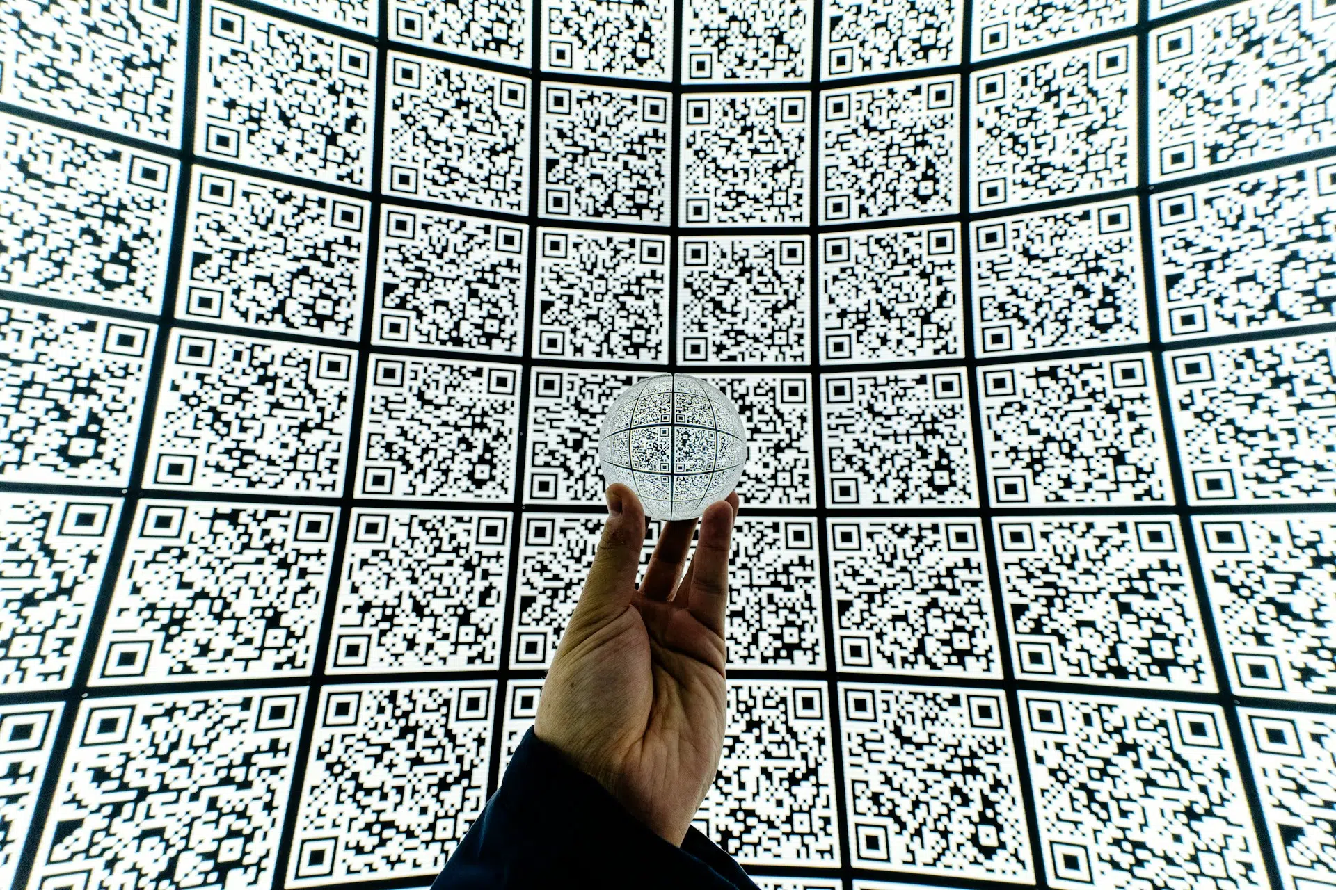mitya-ivanov-2HWkORIX3II-unsplash Forecast im Online Marketing: Blick in die Glaskugel